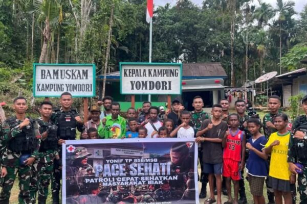Yonif TP 858/MSB telah melaksanakan kegiatan Patroli Kesehatan “Pace Sehati” (Patroli Cepat Sehatkan Masyarakat Biak) di Kampung Yomdori, Distrik Biak Barat, Kabupaten Biak Numfor.